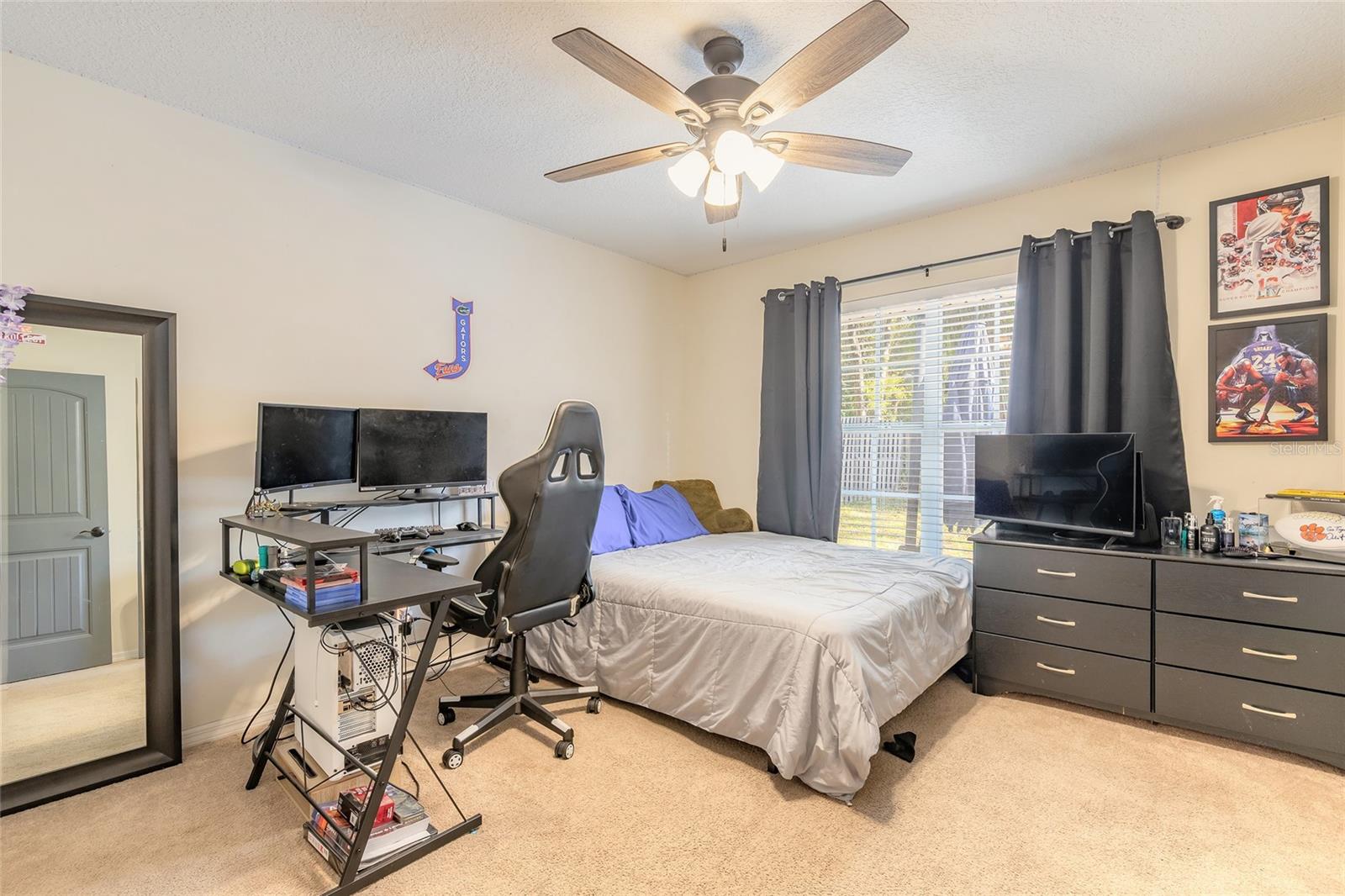 Image 26 of 47 For 431 Secluded Oaks Trail