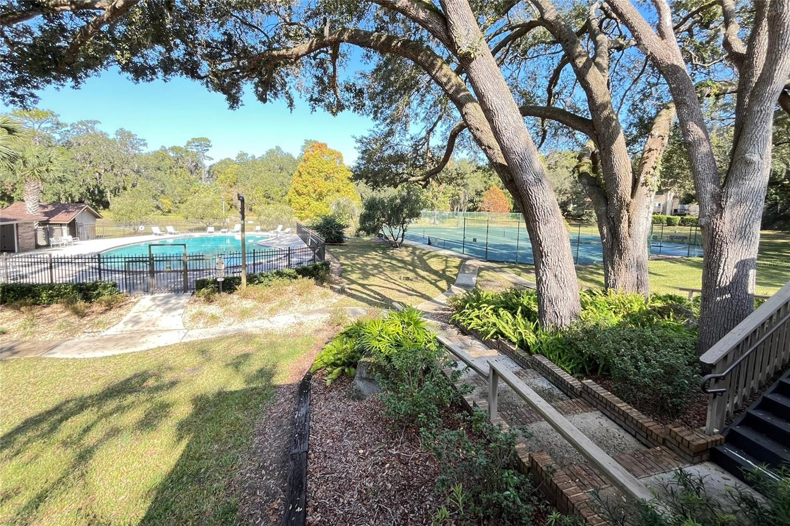 Image 34 of 47 For 431 Secluded Oaks Trail