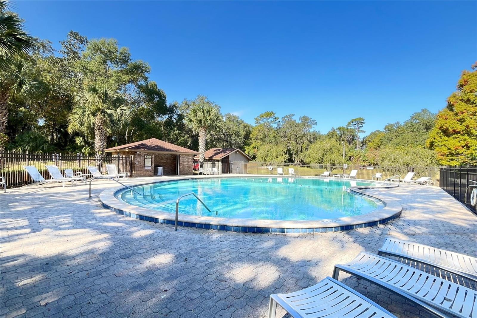 Image 35 of 47 For 431 Secluded Oaks Trail