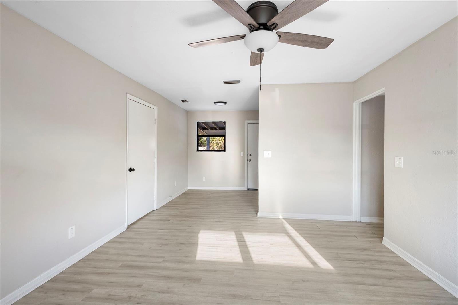 Image 10 of 35 For 813 Lewis Drive