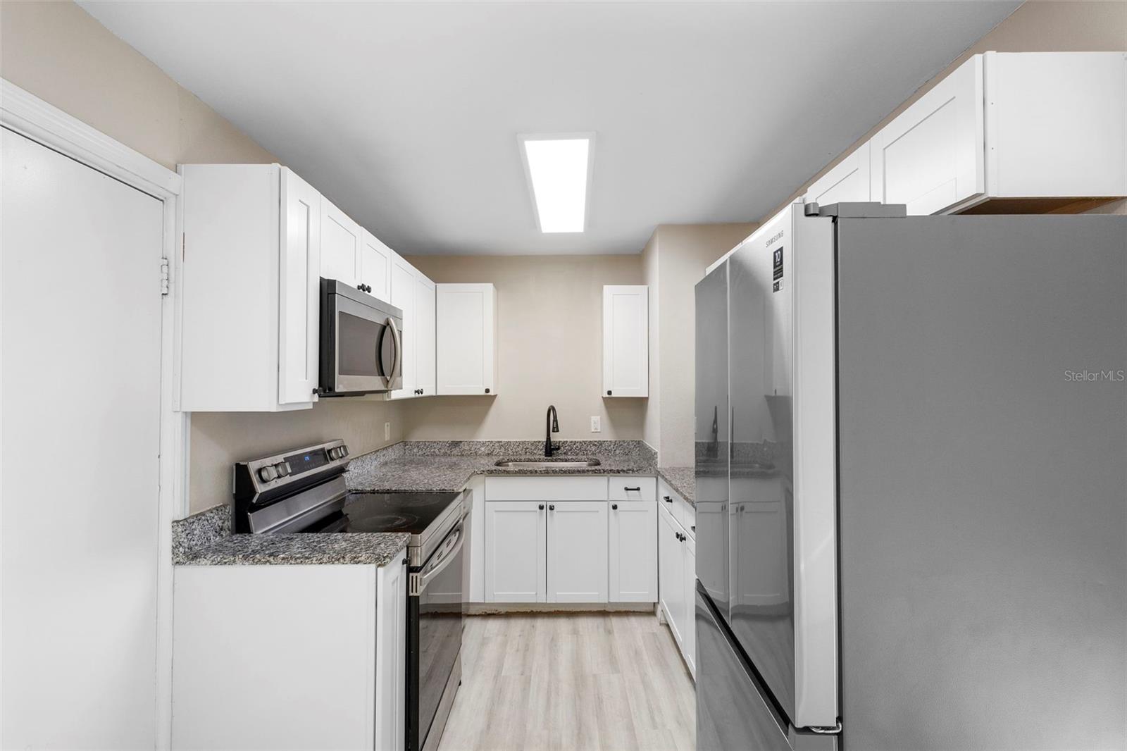 Image 15 of 35 For 813 Lewis Drive