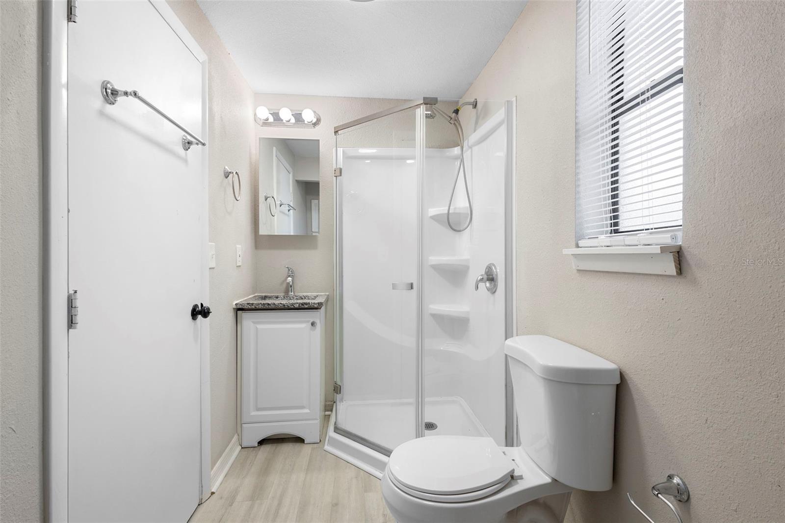 Image 25 of 35 For 813 Lewis Drive