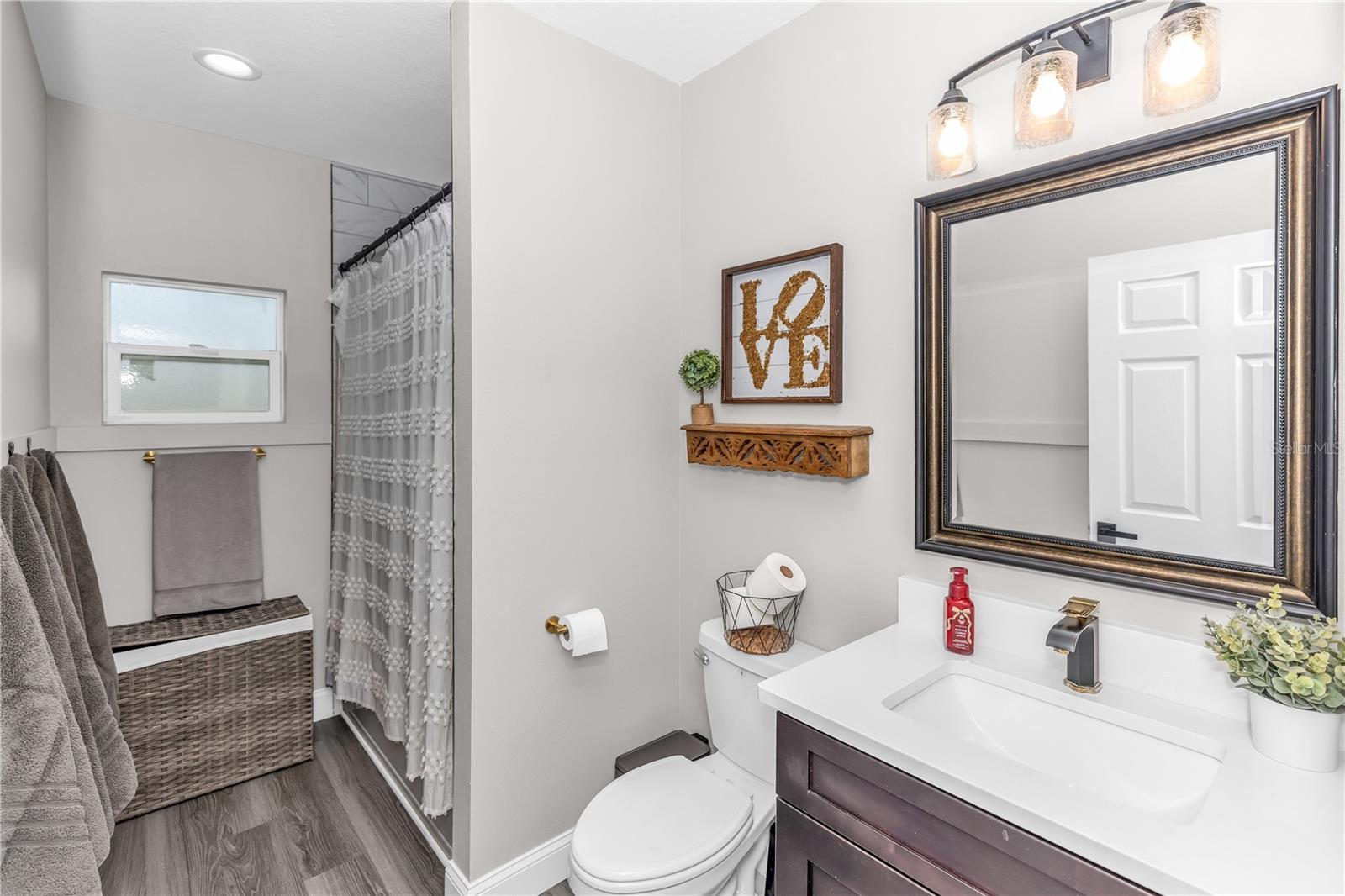 Image 20 of 33 For 1978 10th Avenue