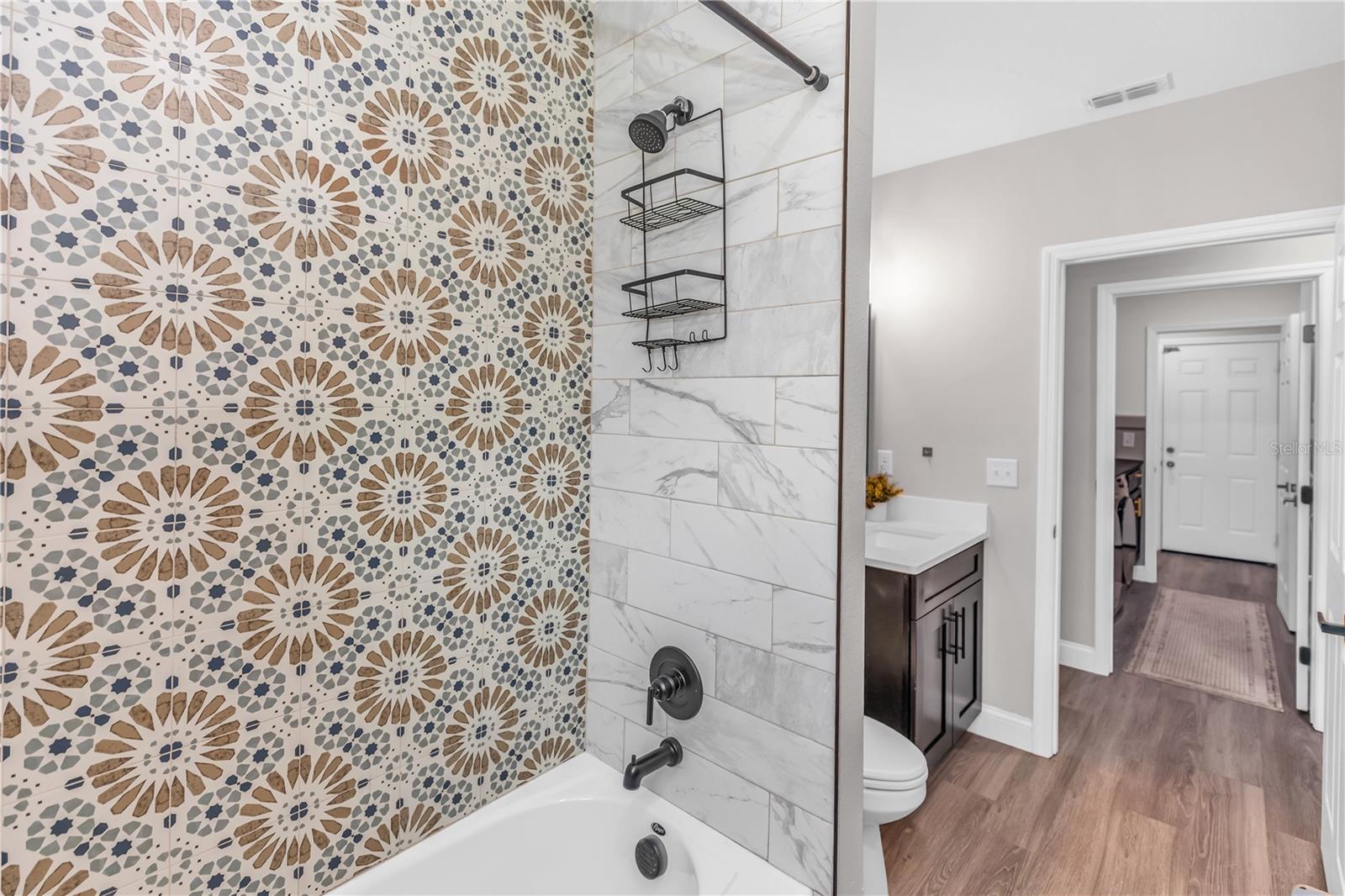 Image 24 of 33 For 1978 10th Avenue