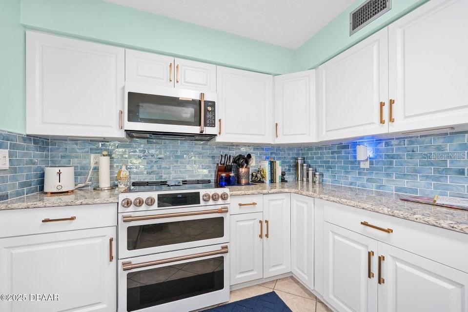 Image 27 of 51 For 2 Cypress View Trail