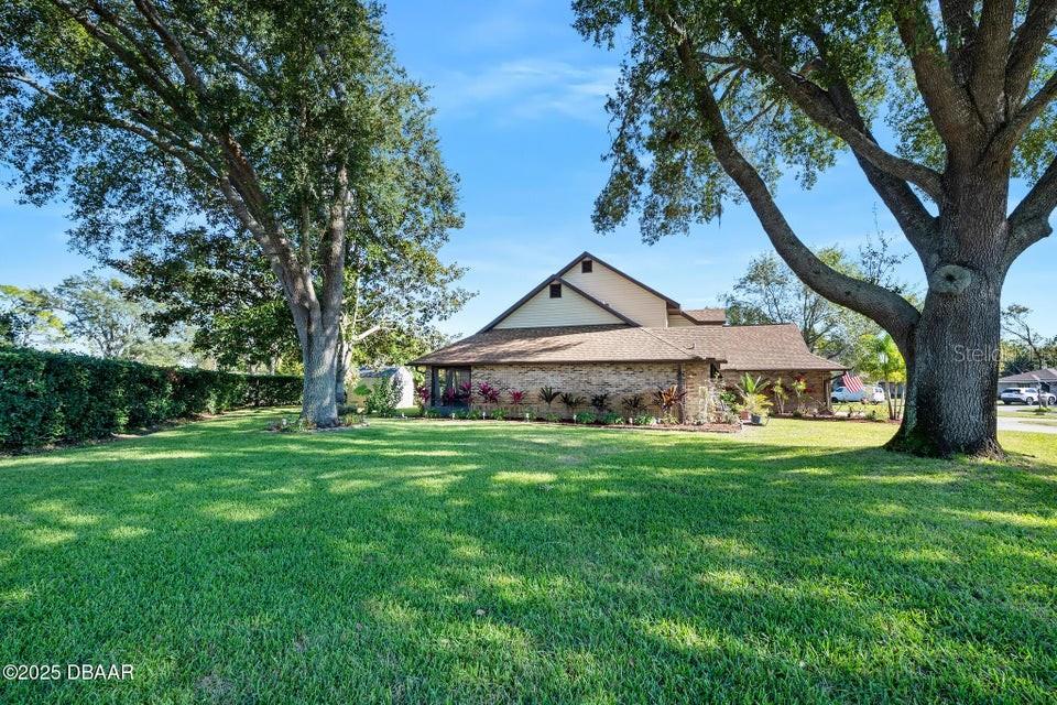 Image 47 of 51 For 2 Cypress View Trail