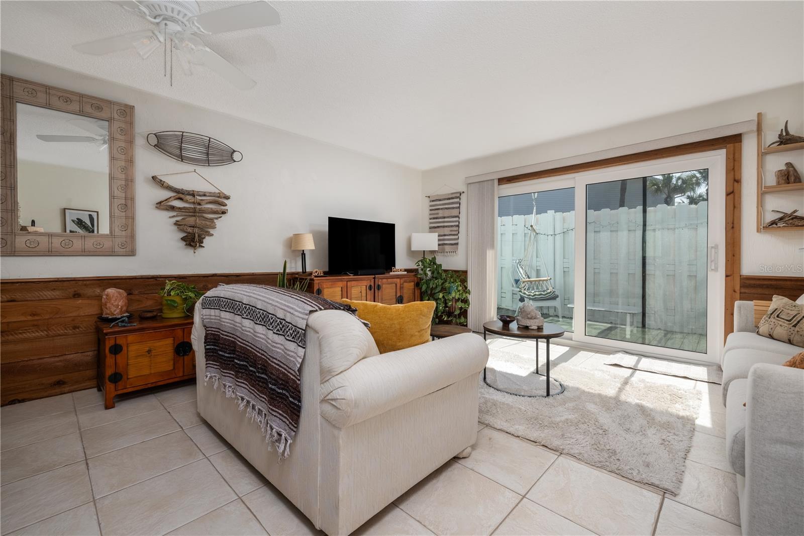 Image 6 of 22 For 4786 Atlantic Avenue B1