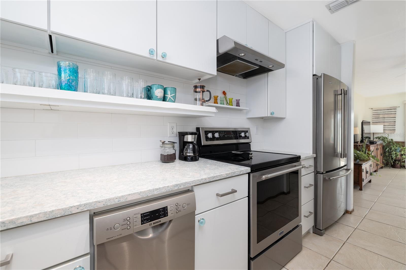 Image 7 of 22 For 4786 Atlantic Avenue B1