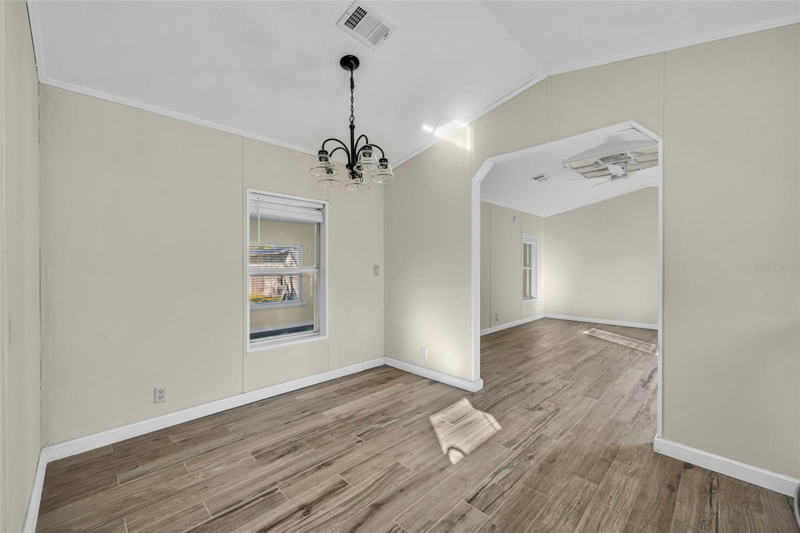 Image 10 of 41 For 6180 Winning Wood Trail