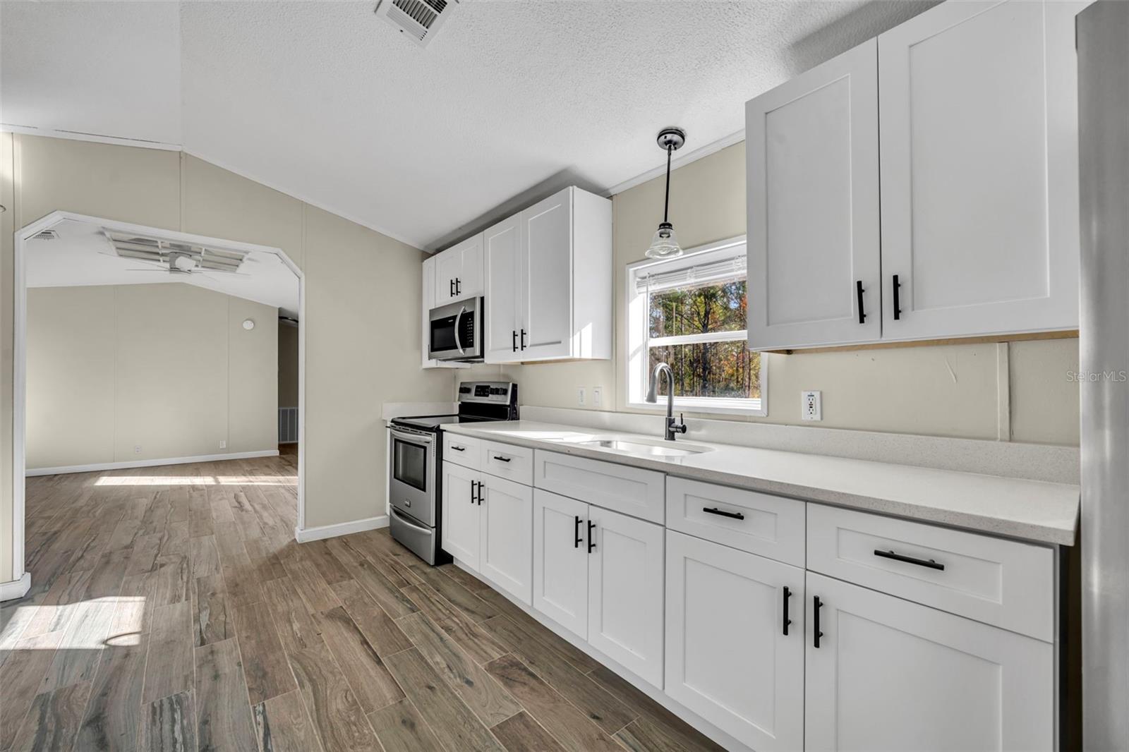 Image 12 of 41 For 6180 Winning Wood Trail