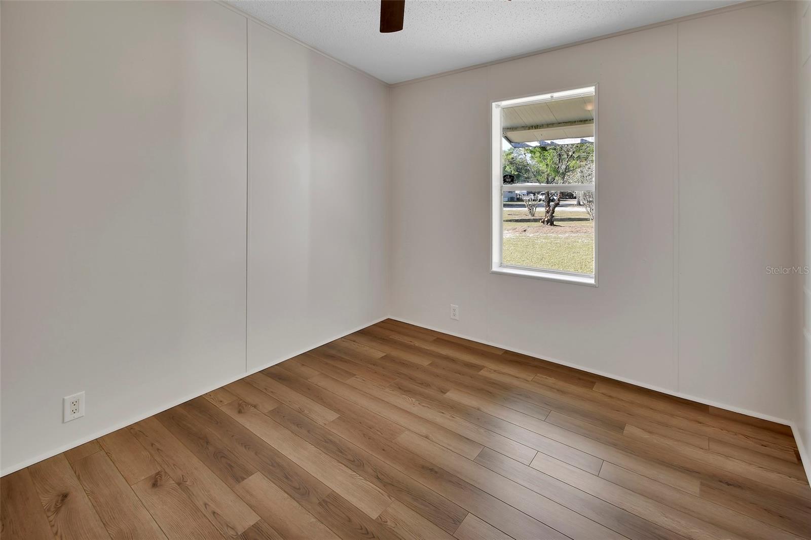 Image 21 of 46 For 112 Stallion Road