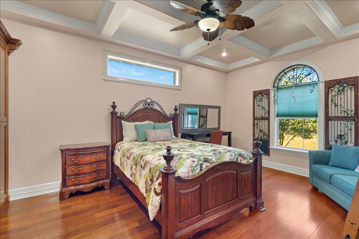 Image 34 of 100 For 4420 Daugharty Road