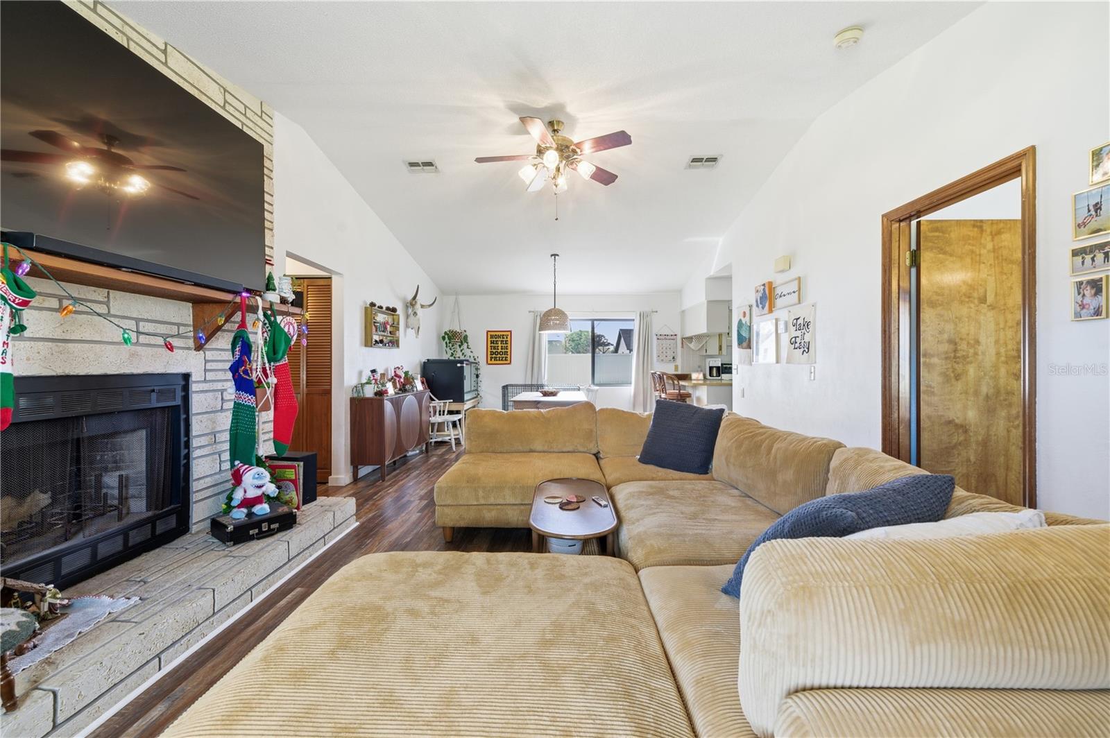 Image 12 of 28 For 3220 Queen Palm Drive