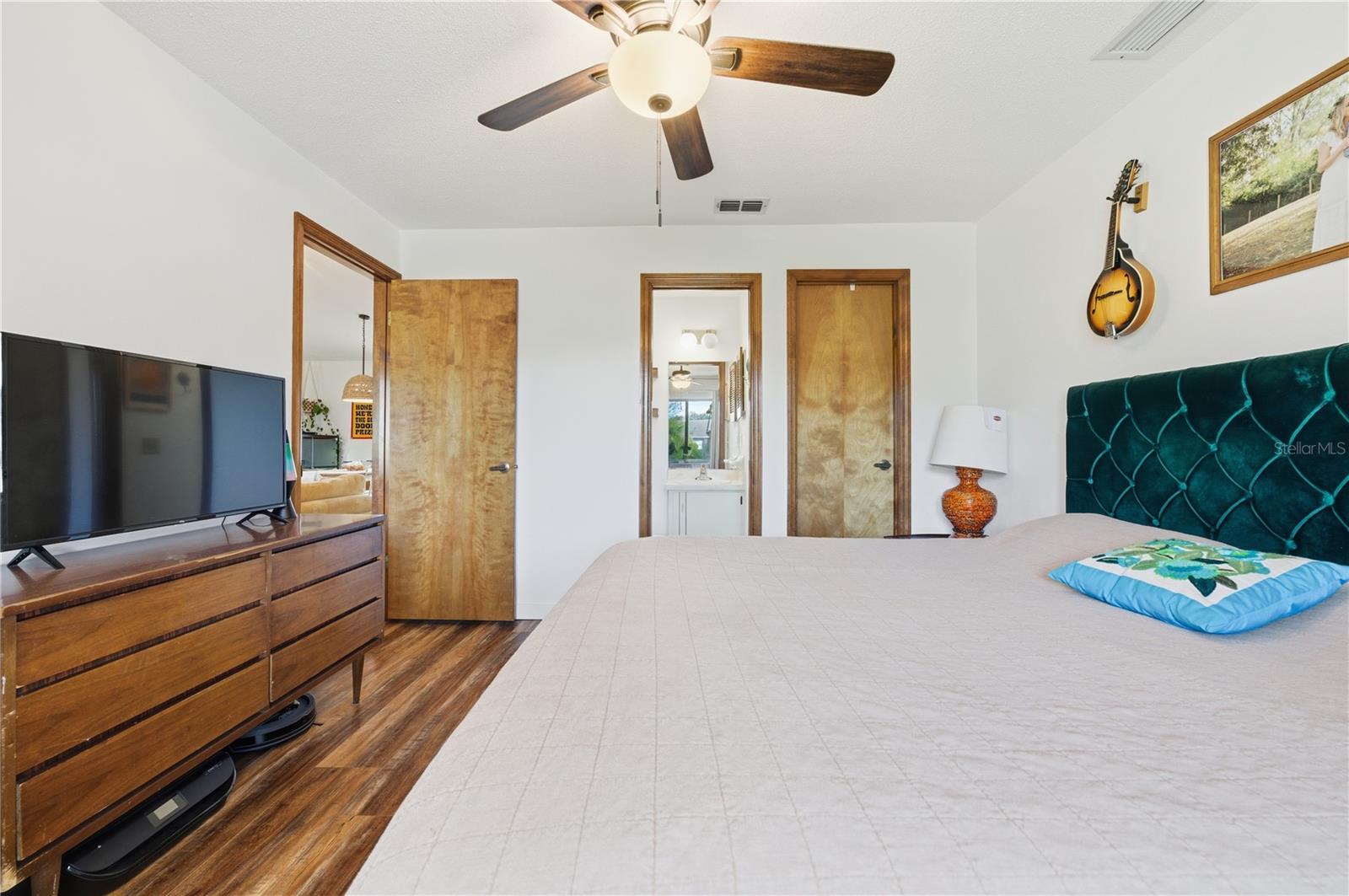 Image 18 of 28 For 3220 Queen Palm Drive