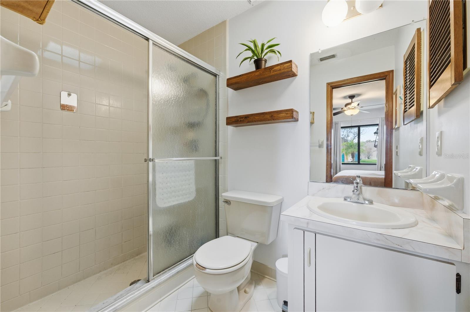 Image 19 of 28 For 3220 Queen Palm Drive