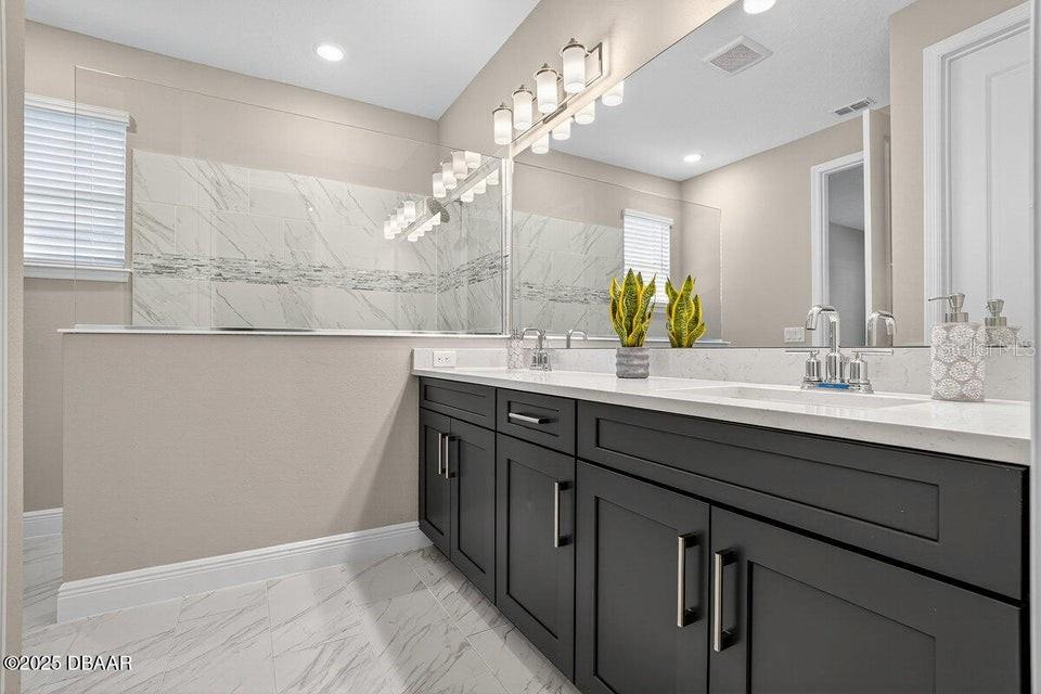 Image 34 of 59 For 1033 Scramble Drive