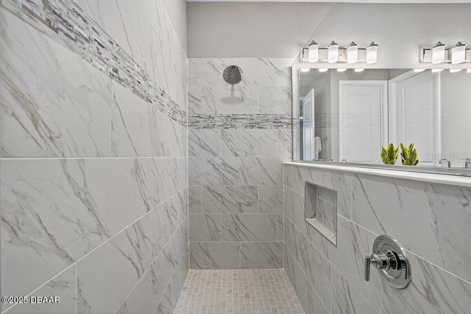 Image 35 of 59 For 1033 Scramble Drive