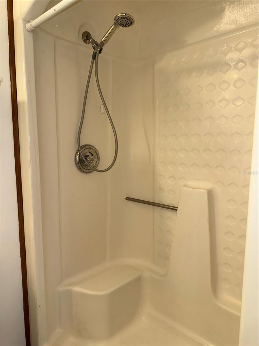 Image 21 of 36 For 1007 Marlboro Drive