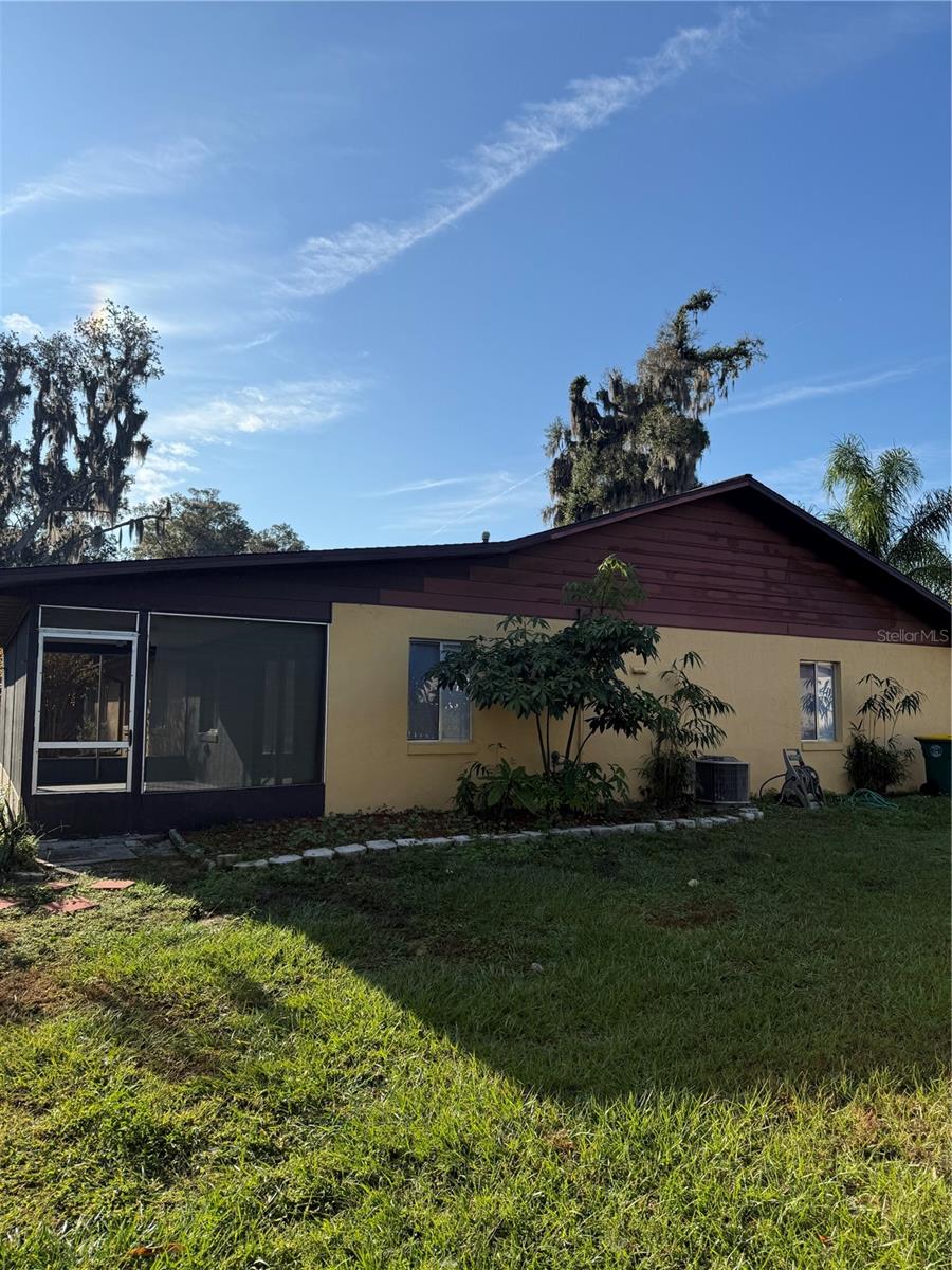 Image 3 of 36 For 1007 Marlboro Drive