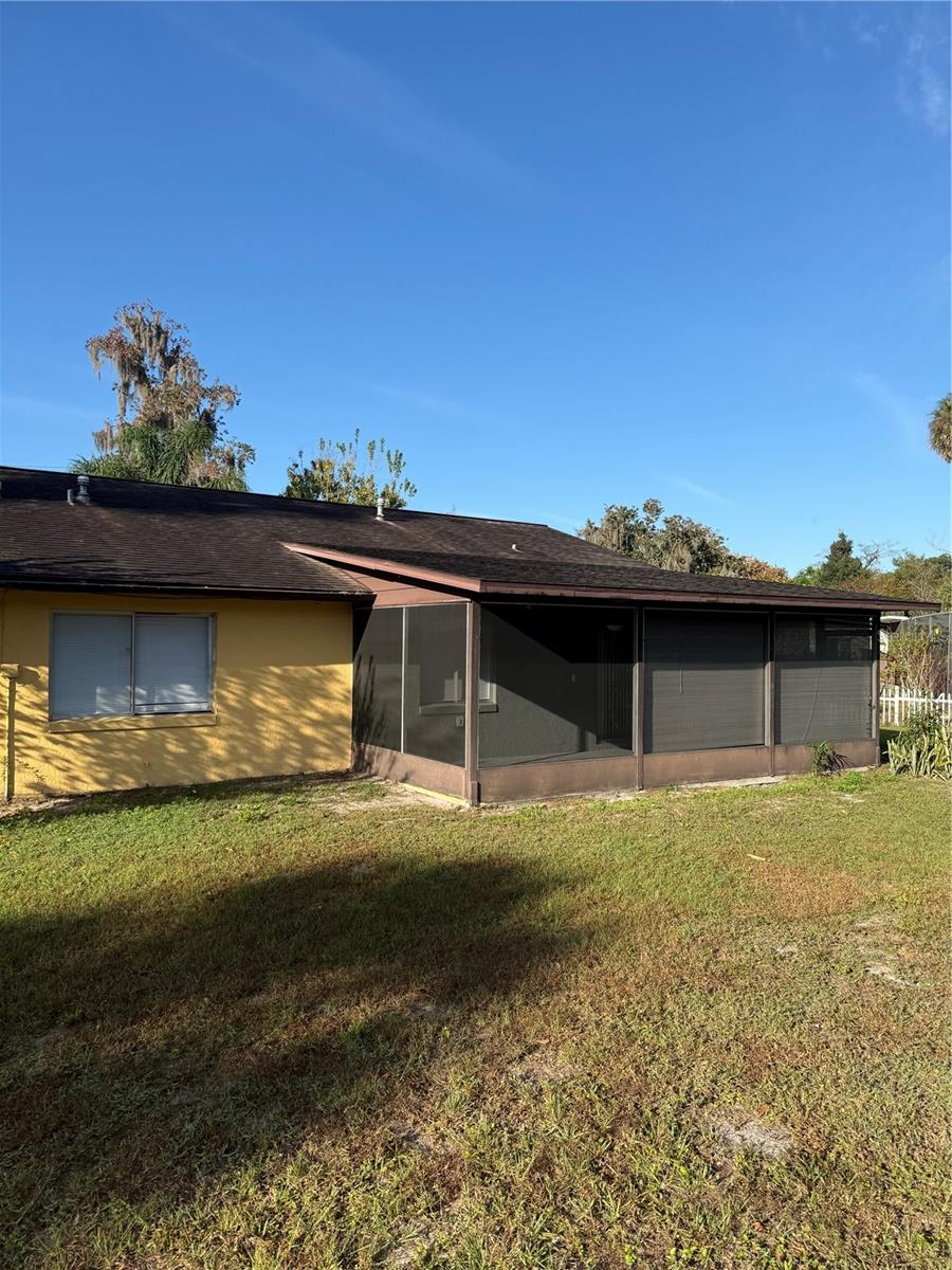 Image 5 of 36 For 1007 Marlboro Drive