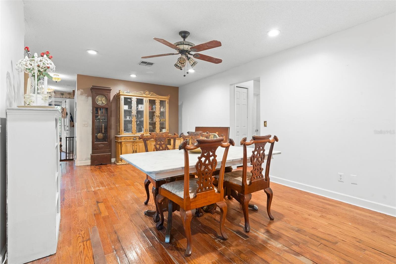 Image 21 of 48 For 1362 Opal Court