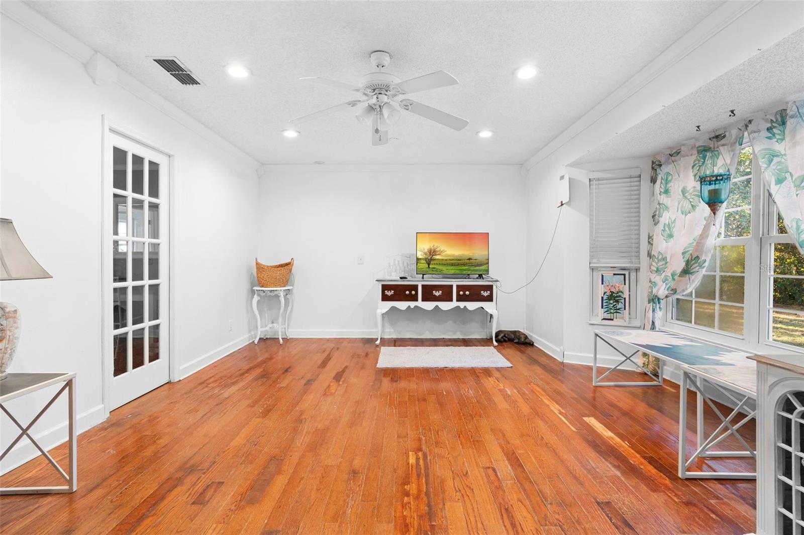 Image 22 of 48 For 1362 Opal Court