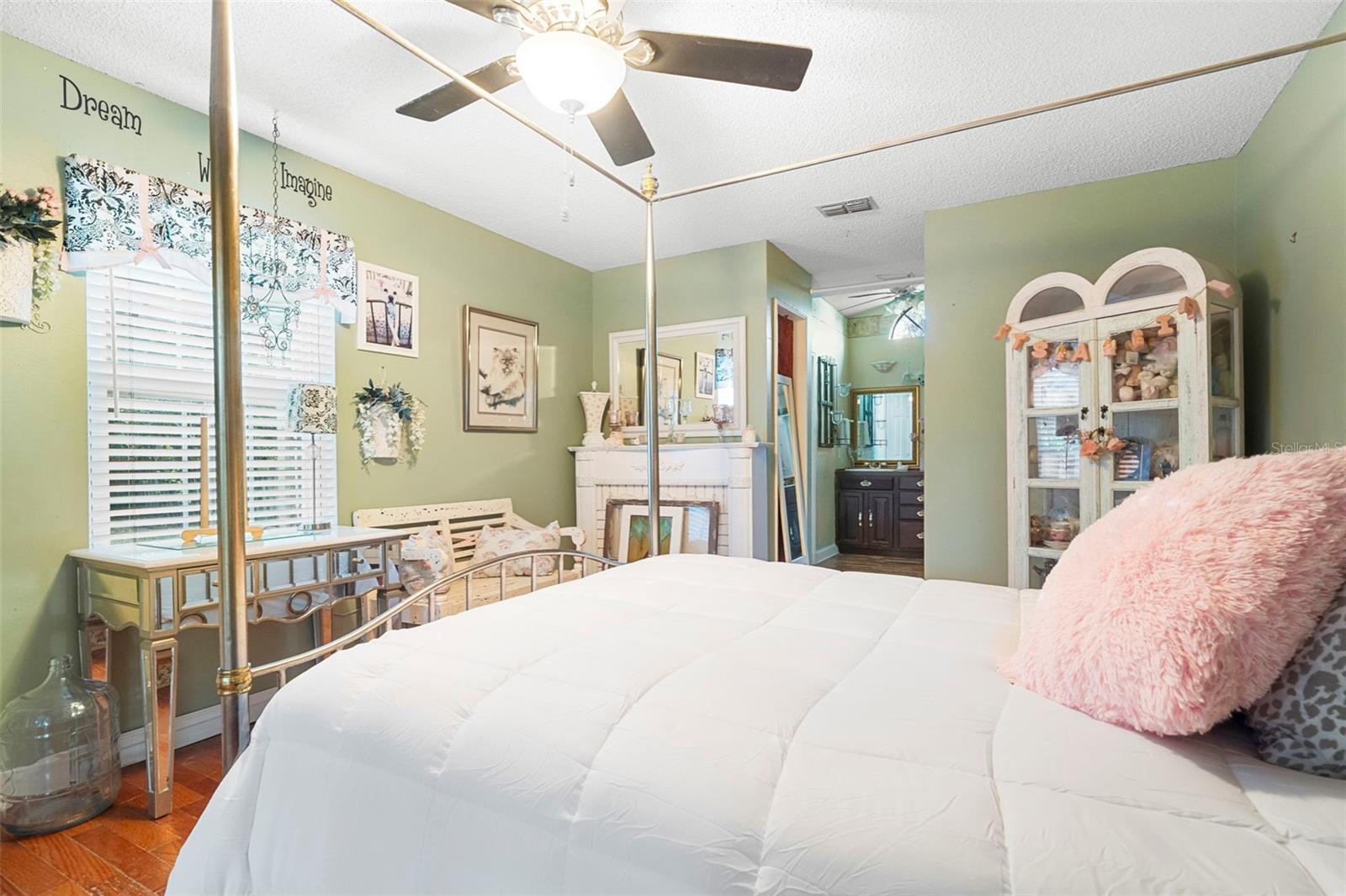 Image 29 of 48 For 1362 Opal Court