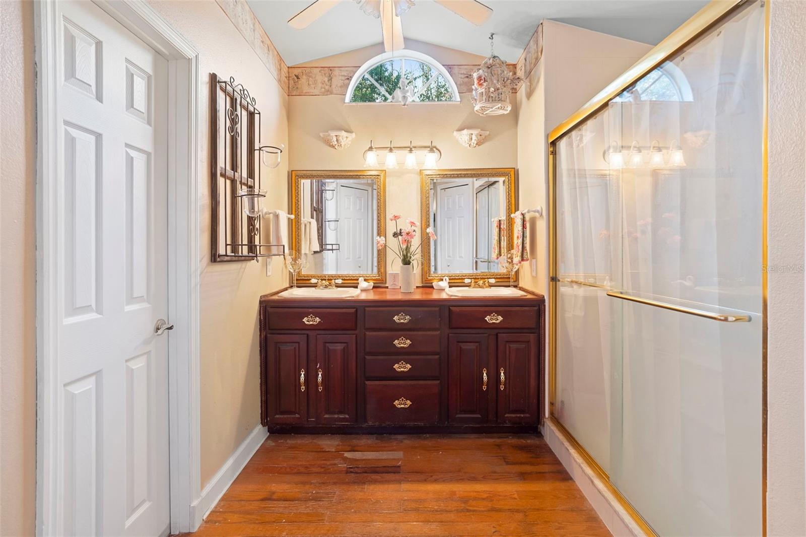 Image 30 of 48 For 1362 Opal Court