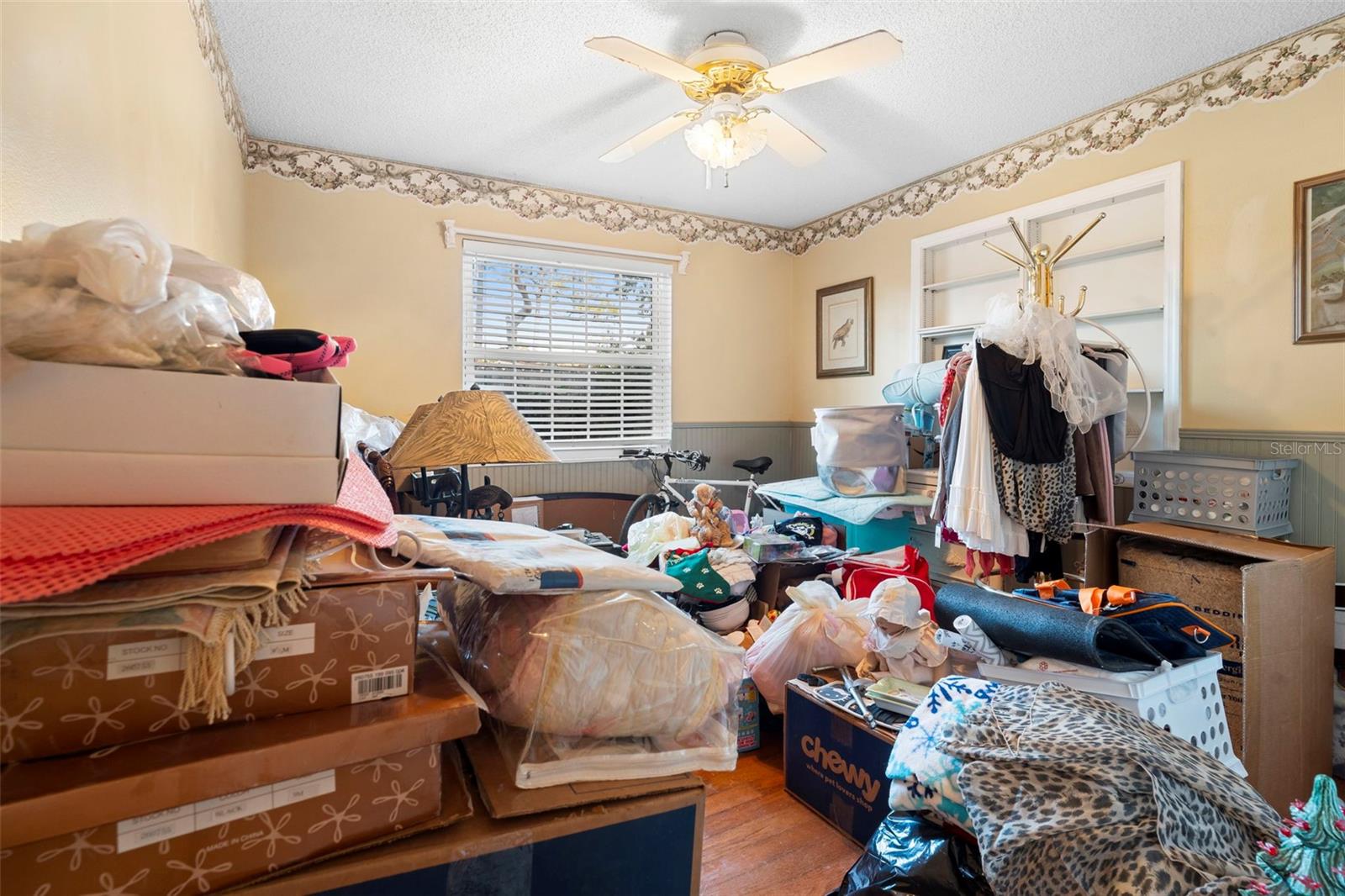 Image 32 of 48 For 1362 Opal Court