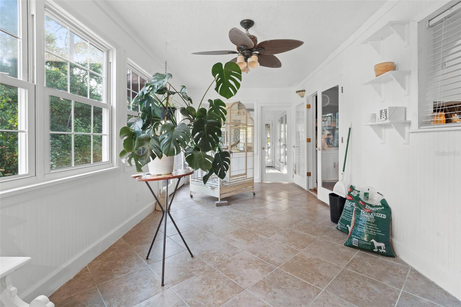 Image 9 of 48 For 1362 Opal Court