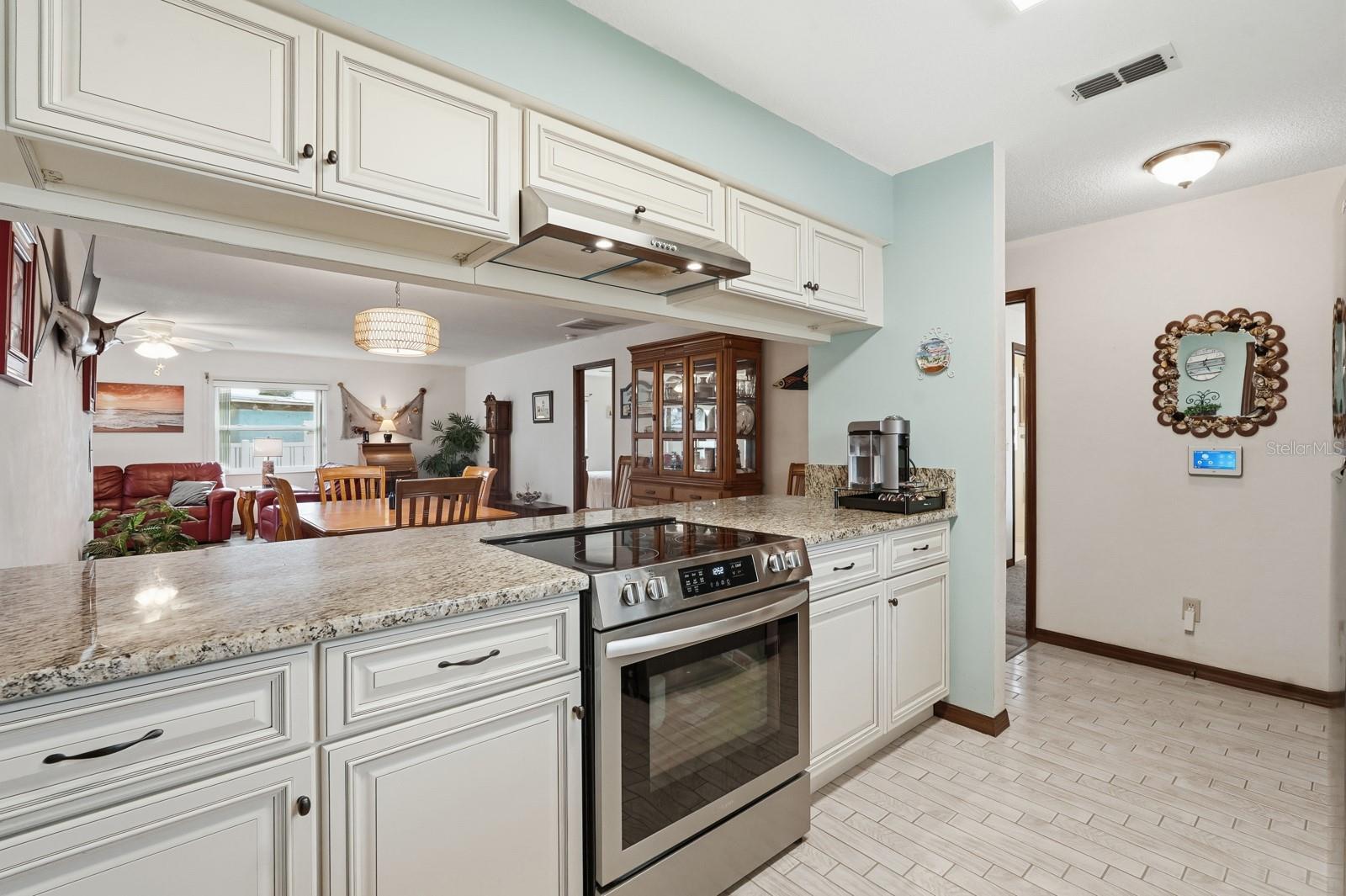 Image 11 of 46 For 33 Ocean Breeze Circle