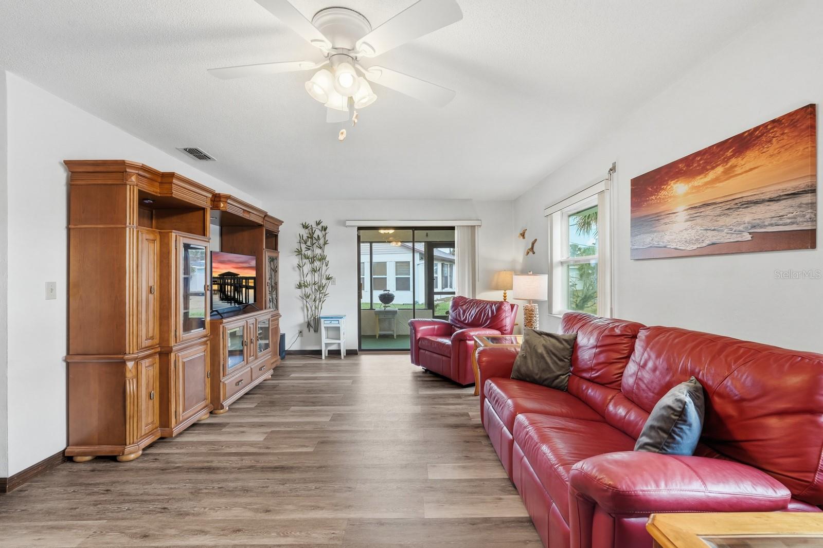 Image 20 of 46 For 33 Ocean Breeze Circle