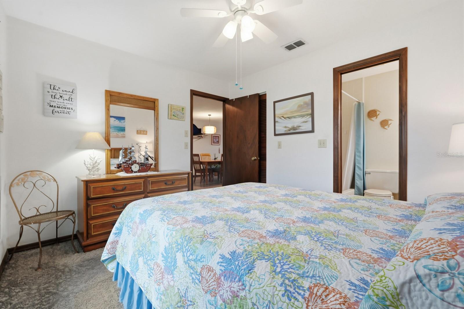 Image 23 of 46 For 33 Ocean Breeze Circle