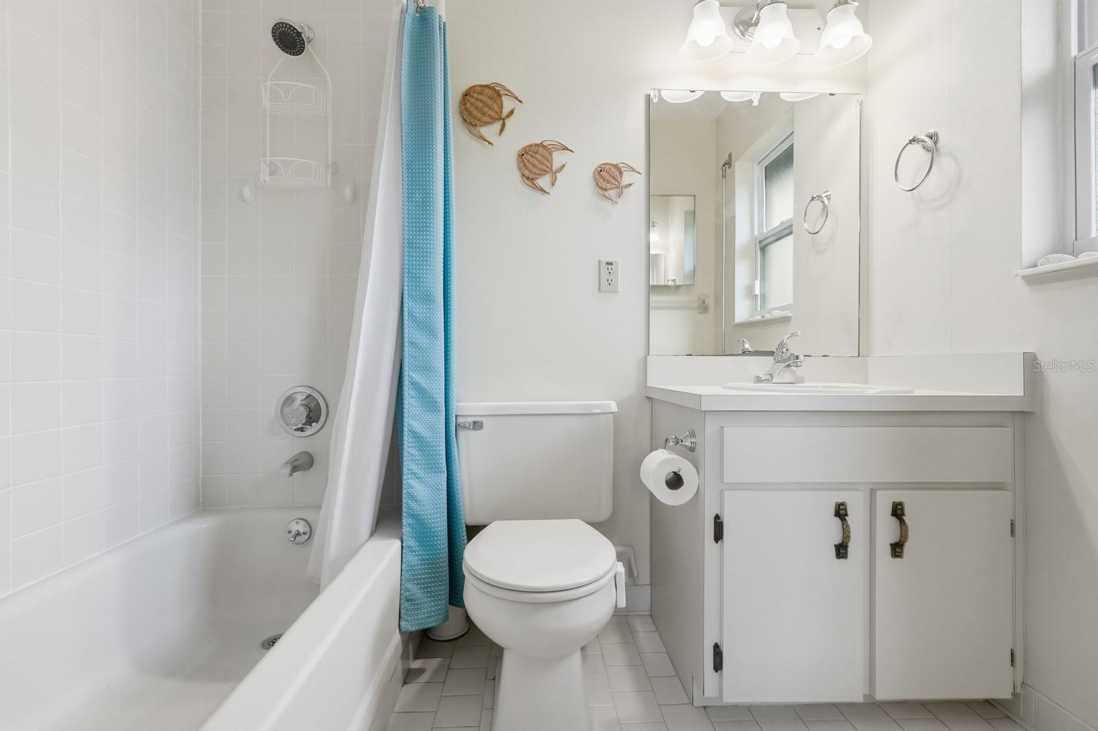 Image 24 of 46 For 33 Ocean Breeze Circle