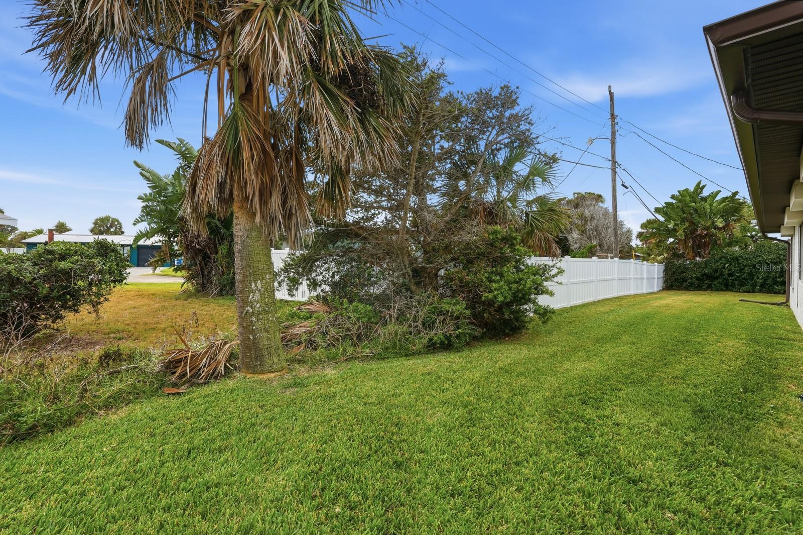 Image 37 of 46 For 33 Ocean Breeze Circle