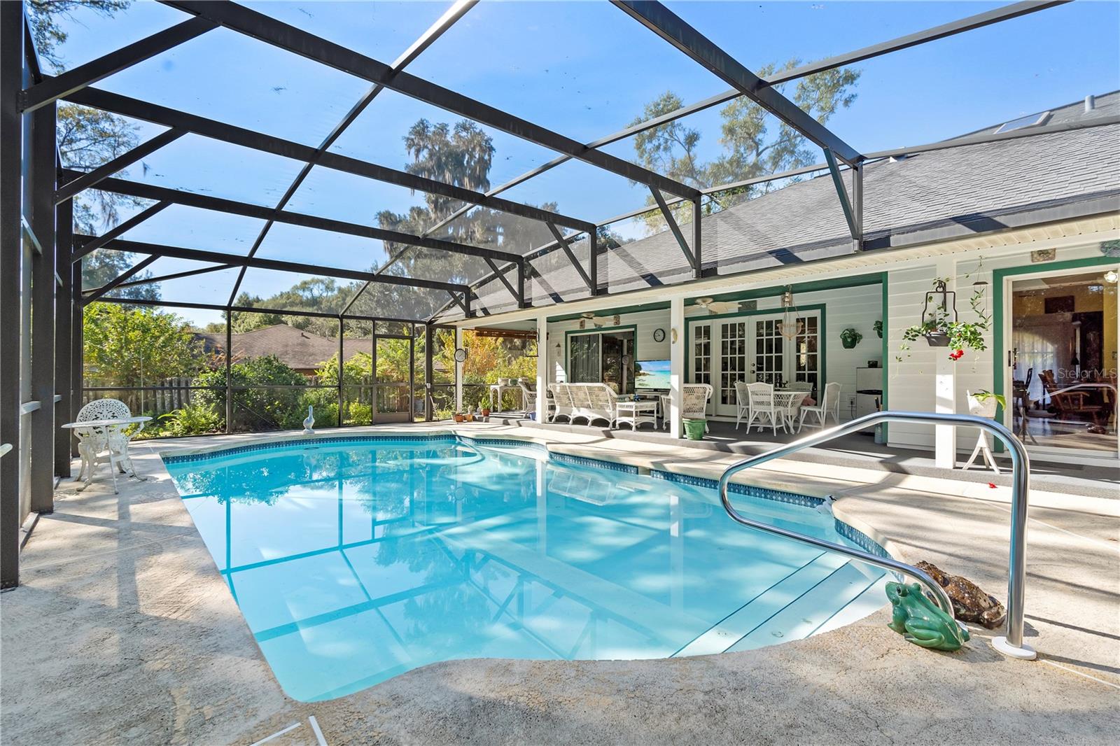 Image 24 of 28 For 301 Lafayette Place