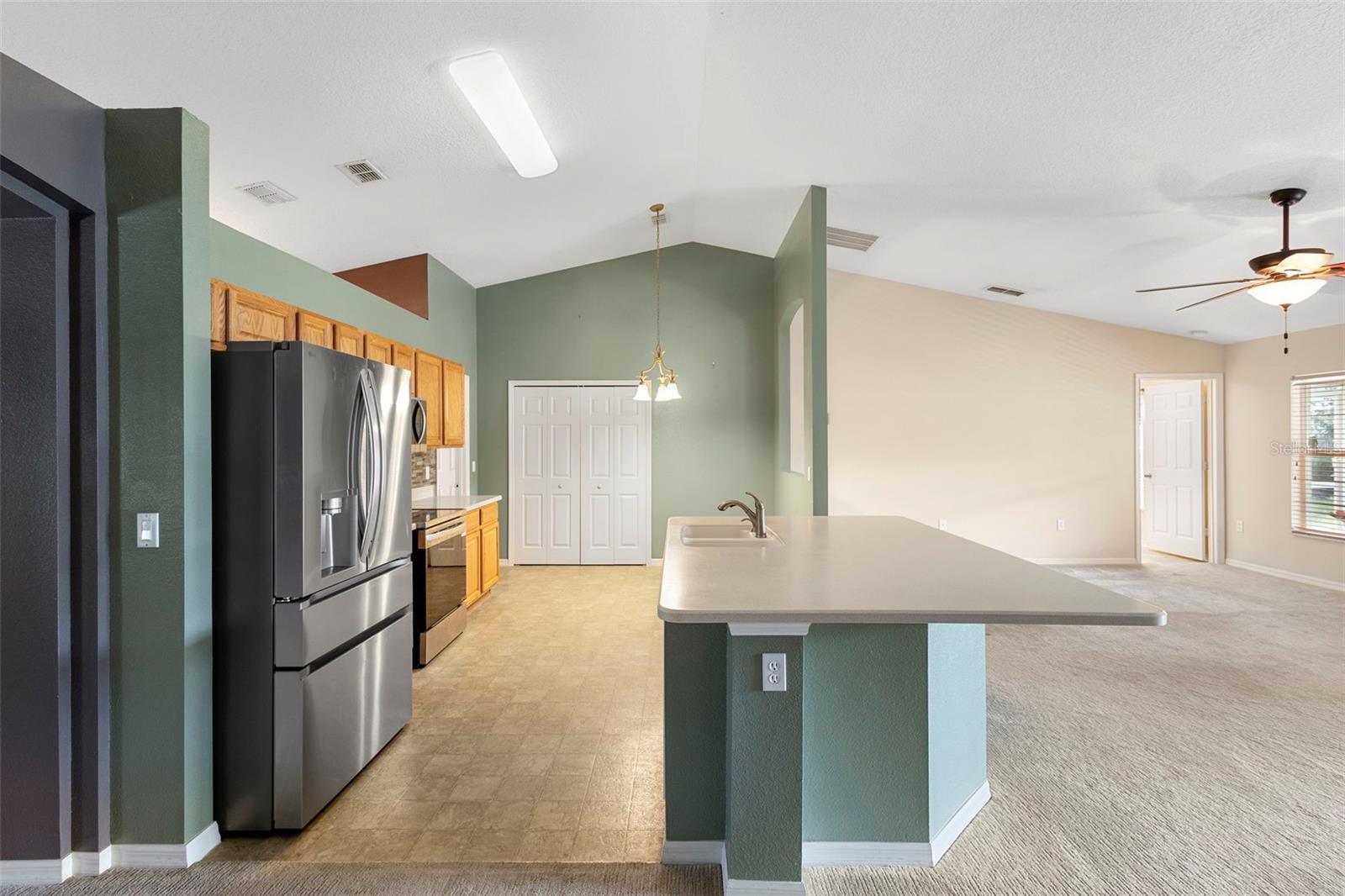 Image 20 of 43 For 606 White Oak Way