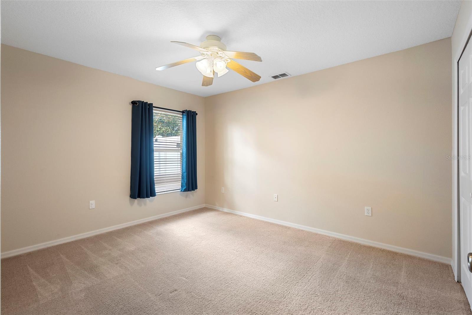 Image 31 of 43 For 606 White Oak Way