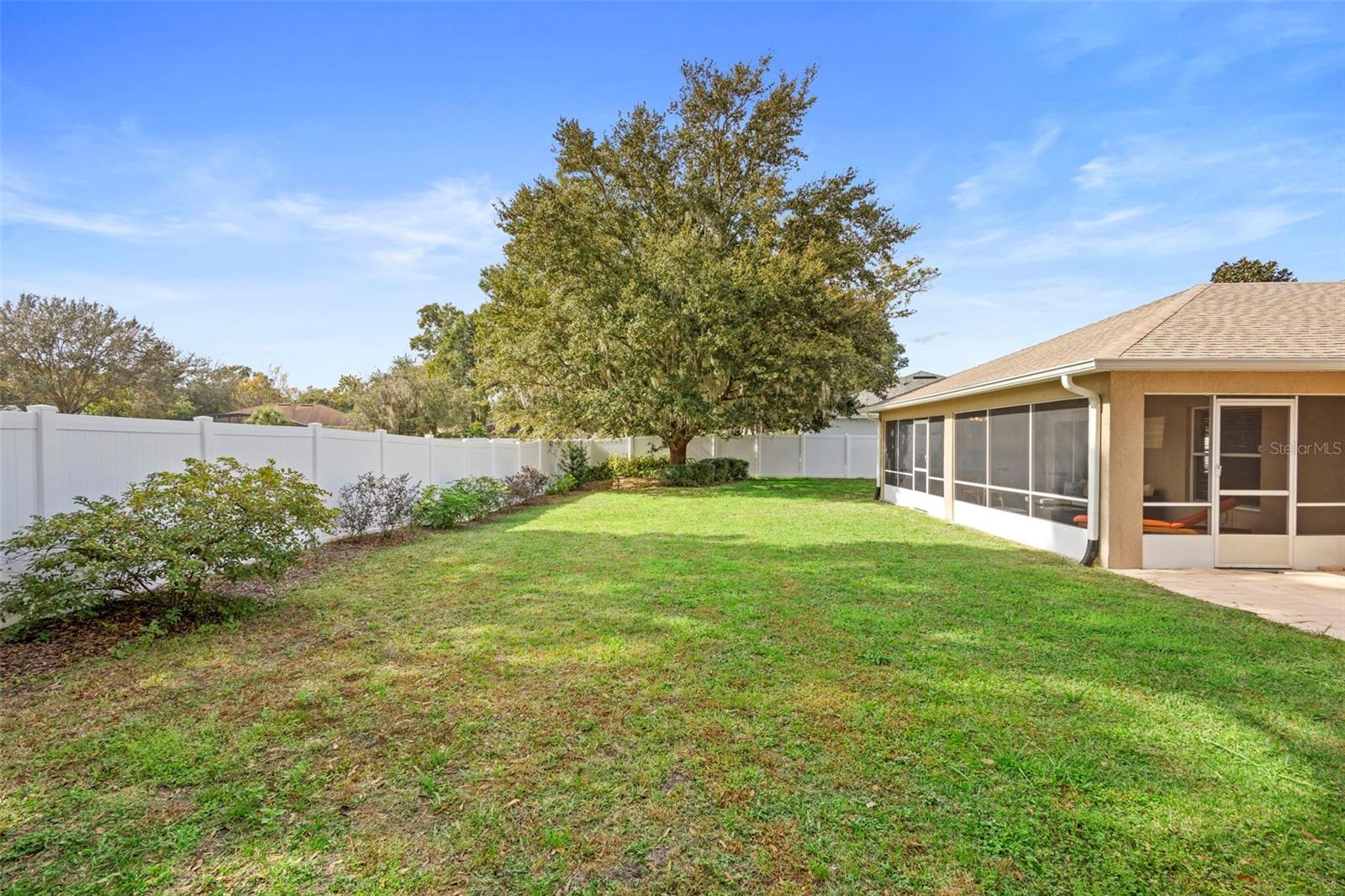 Image 34 of 43 For 606 White Oak Way