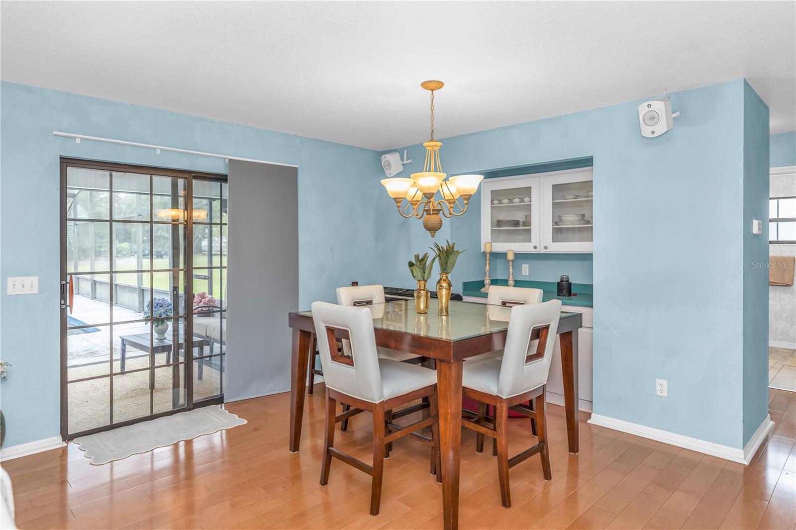 Image 16 of 44 For 209 Oakapple Trail