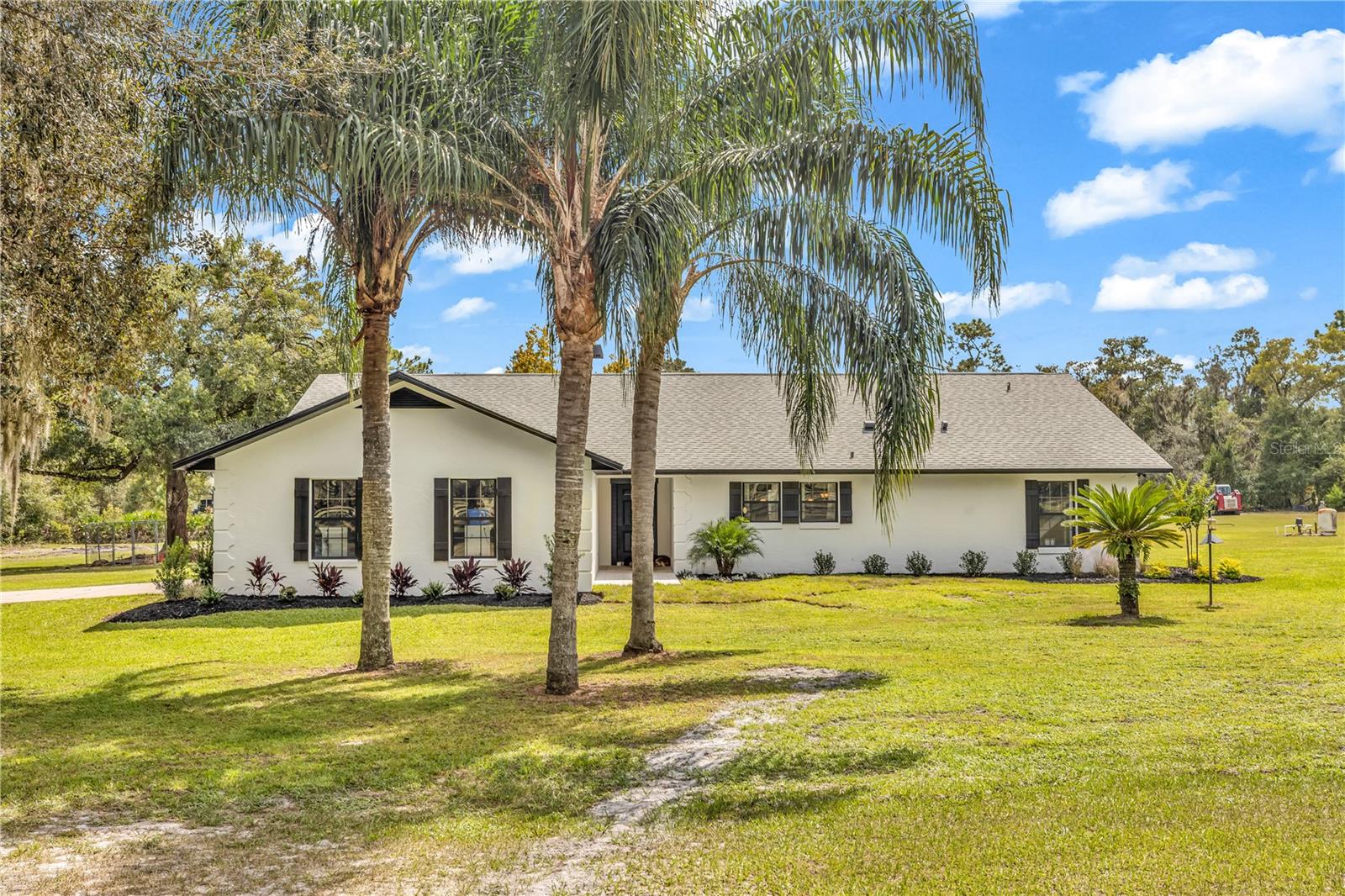 Image 2 of 44 For 209 Oakapple Trail