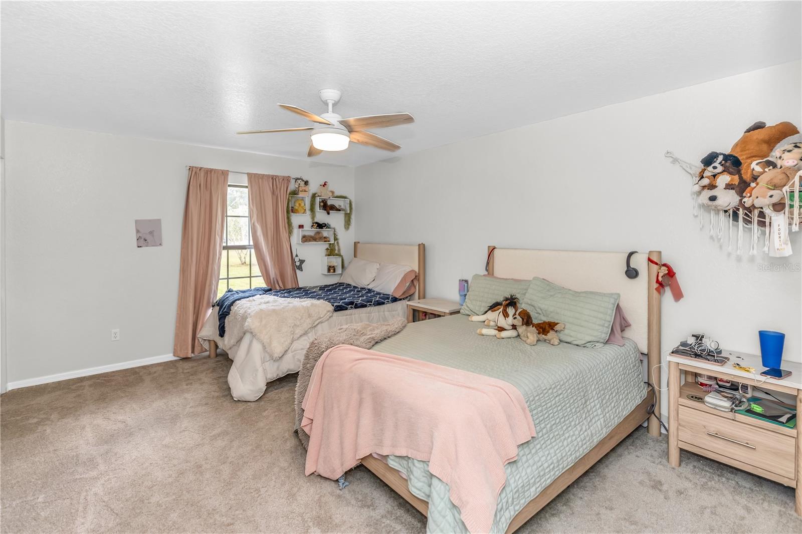 Image 27 of 44 For 209 Oakapple Trail