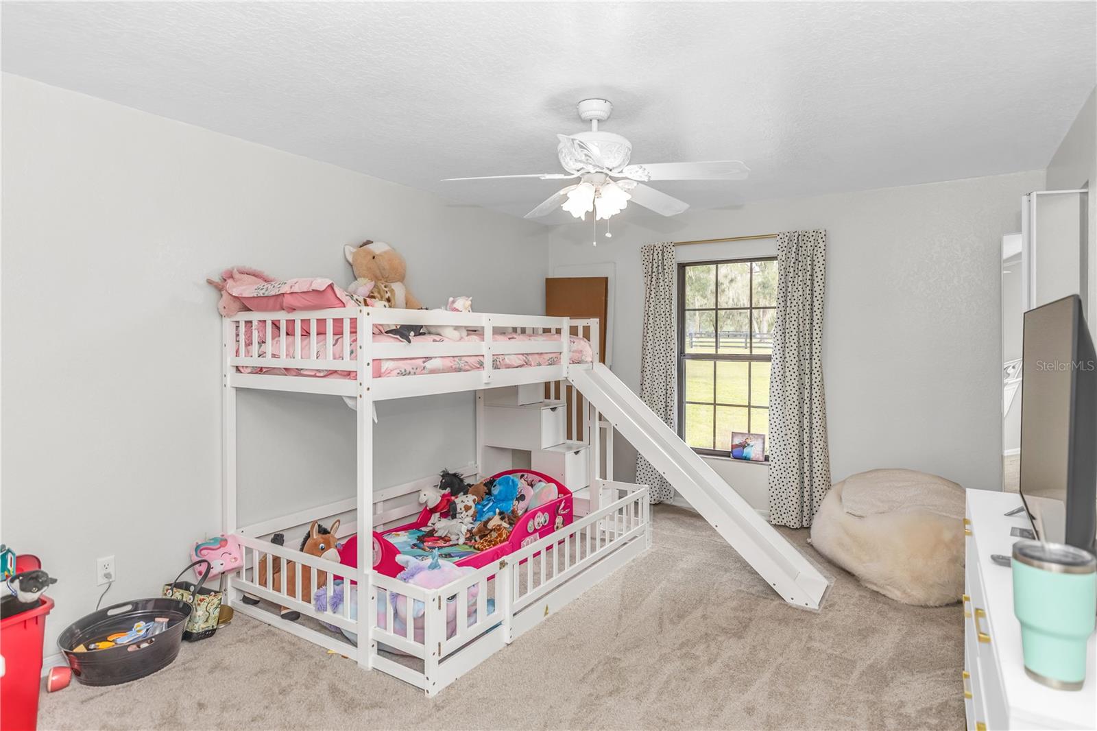 Image 31 of 44 For 209 Oakapple Trail