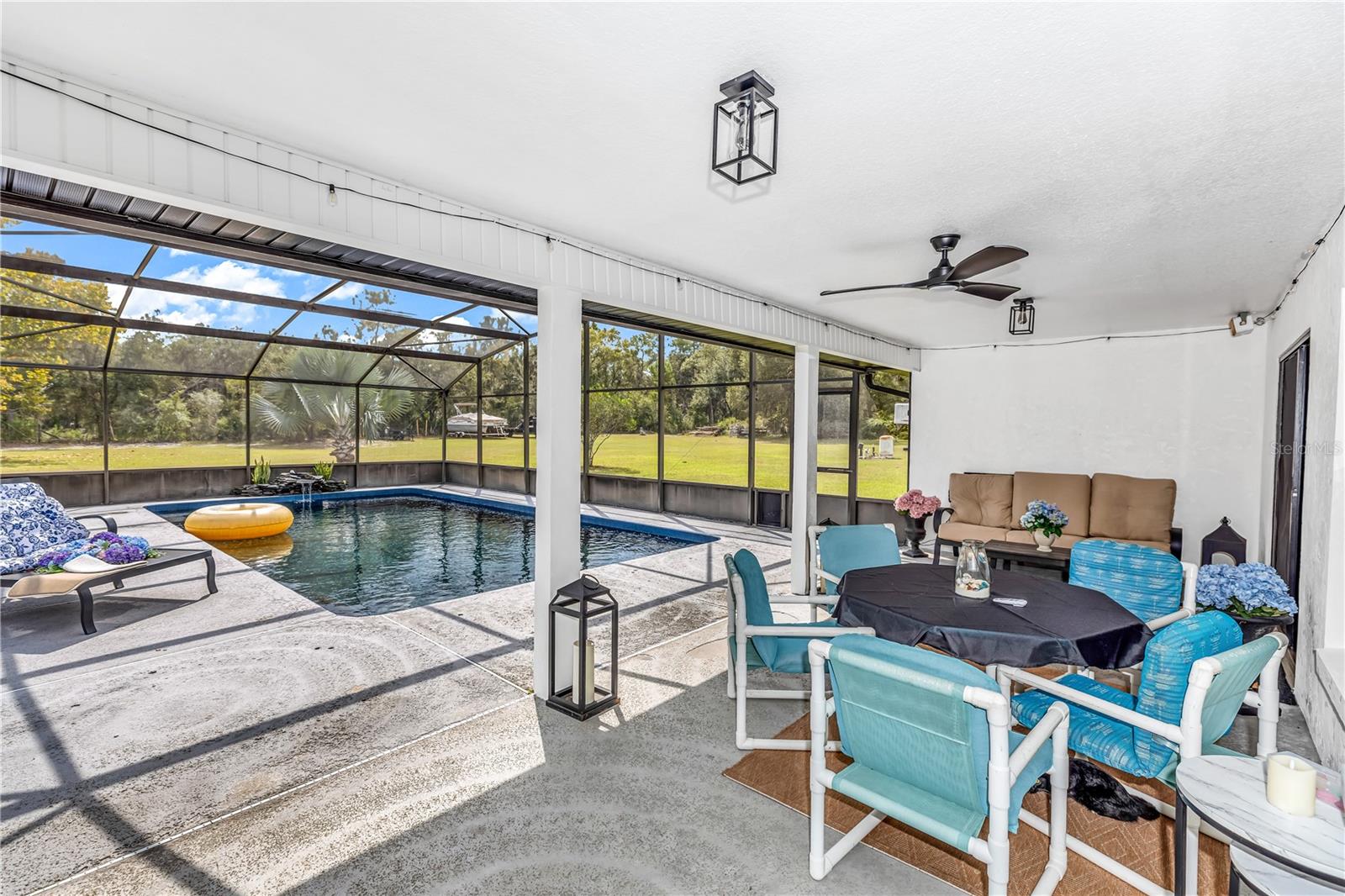 Image 35 of 44 For 209 Oakapple Trail