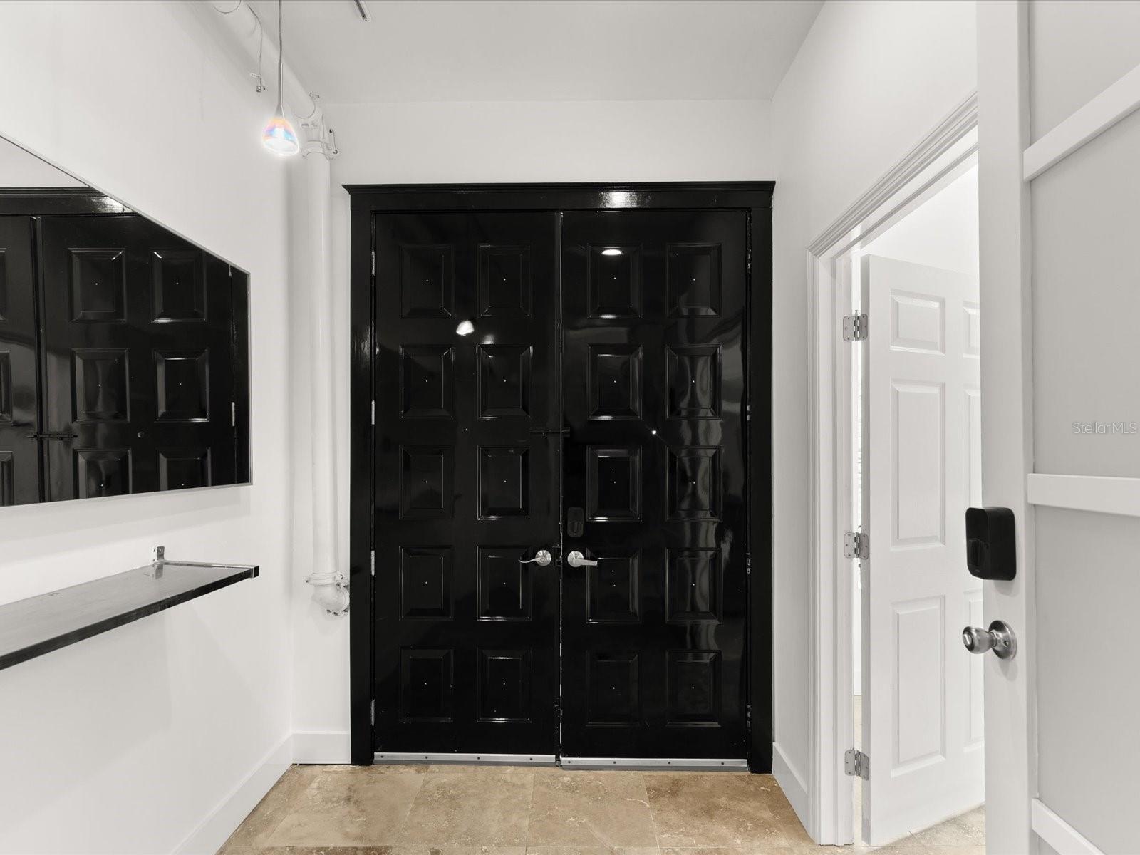 Image 14 of 68 For 307 Palmetto Avenue