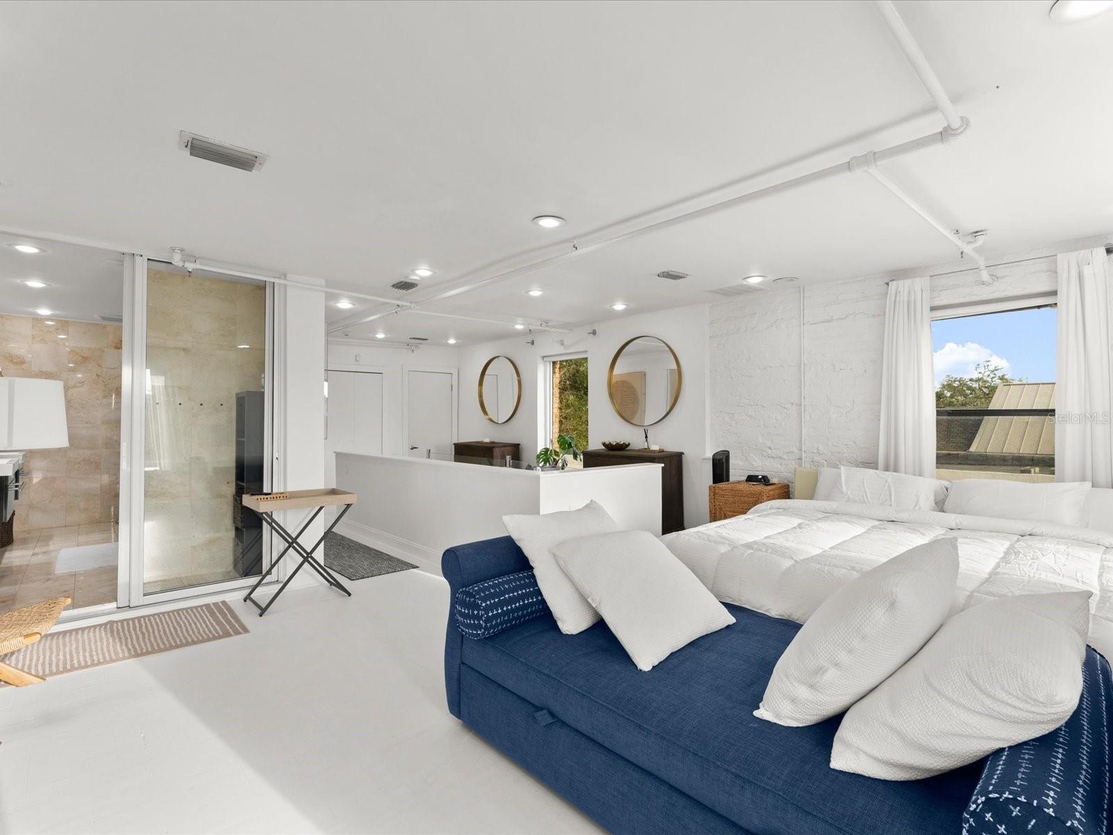 Image 19 of 68 For 307 Palmetto Avenue