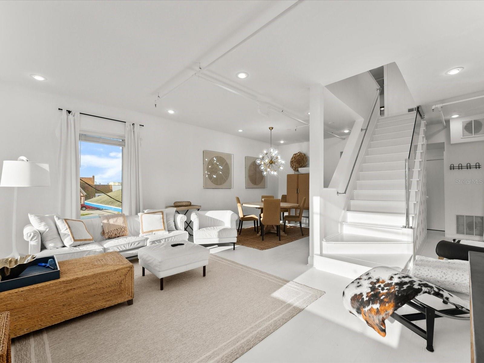 Image 34 of 68 For 307 Palmetto Avenue