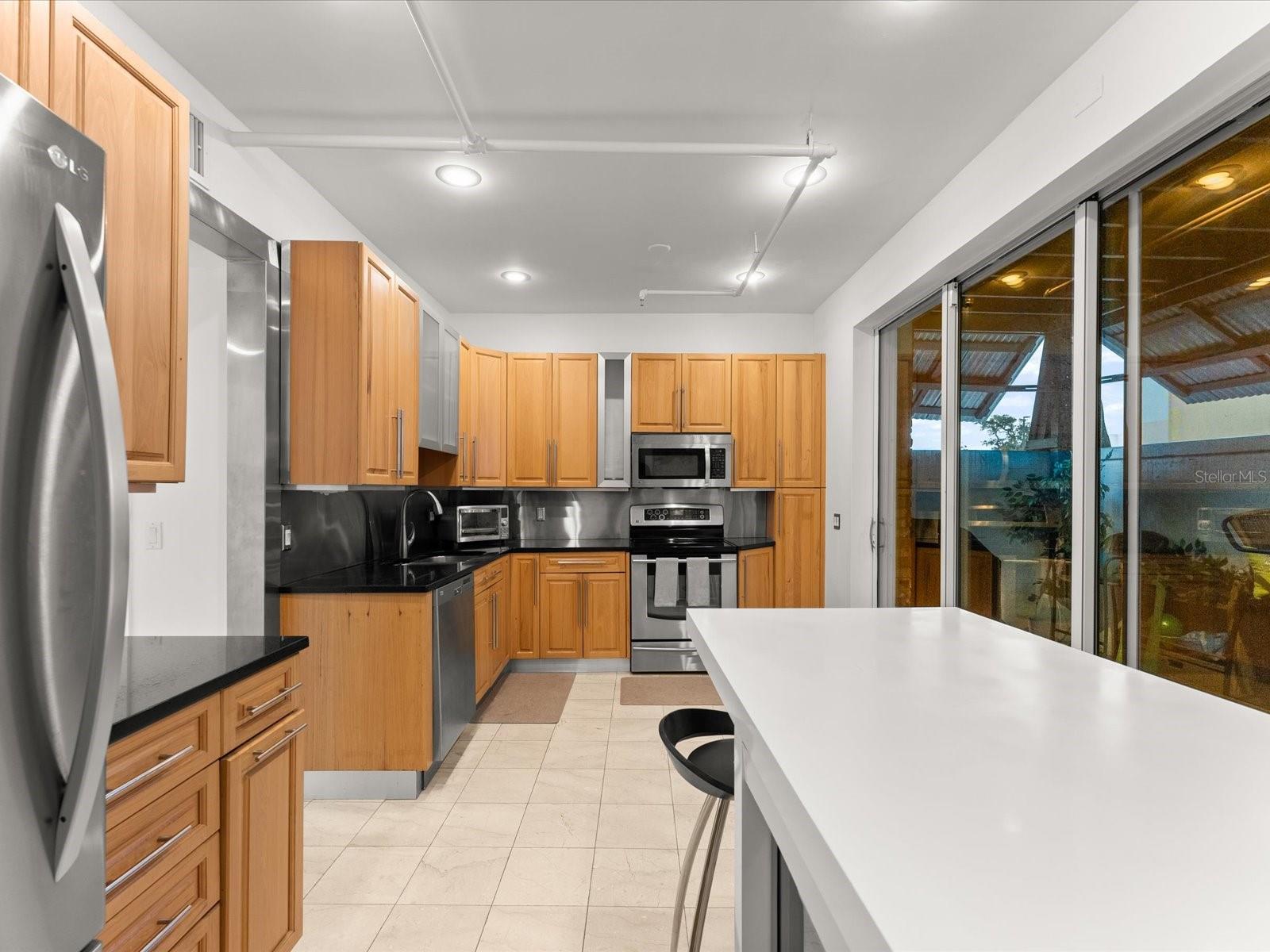 Image 43 of 68 For 307 Palmetto Avenue