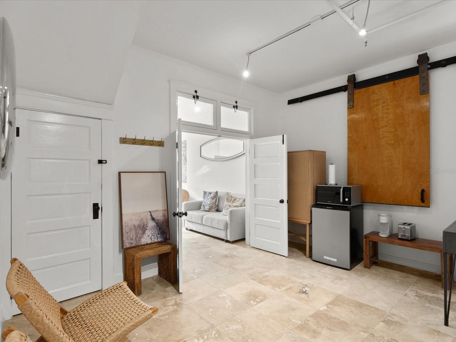 Image 5 of 68 For 307 Palmetto Avenue