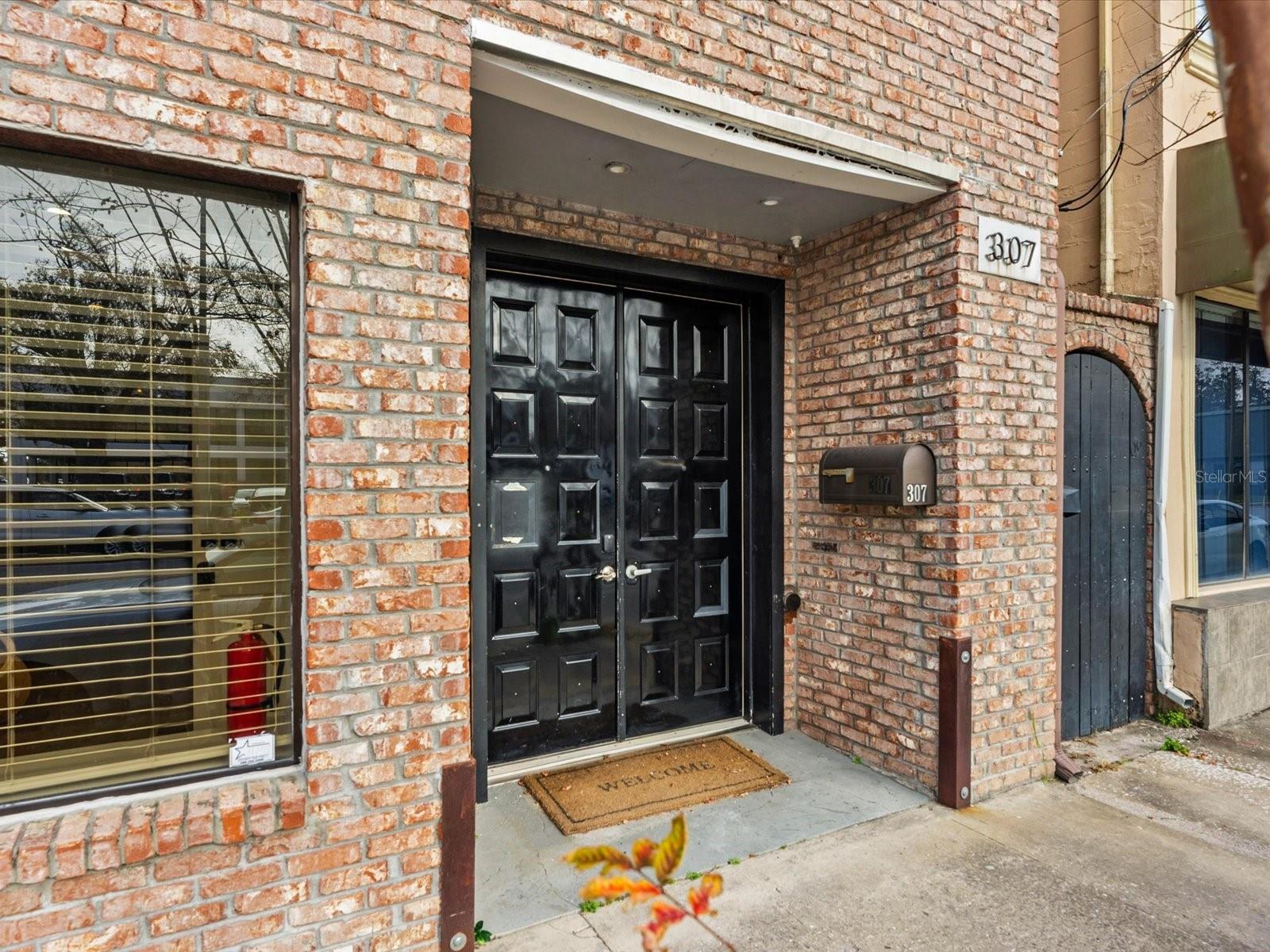 Image 52 of 68 For 307 Palmetto Avenue